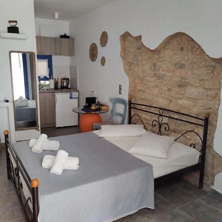 Margarita'S Rooms Folégandros Eksteriør billede